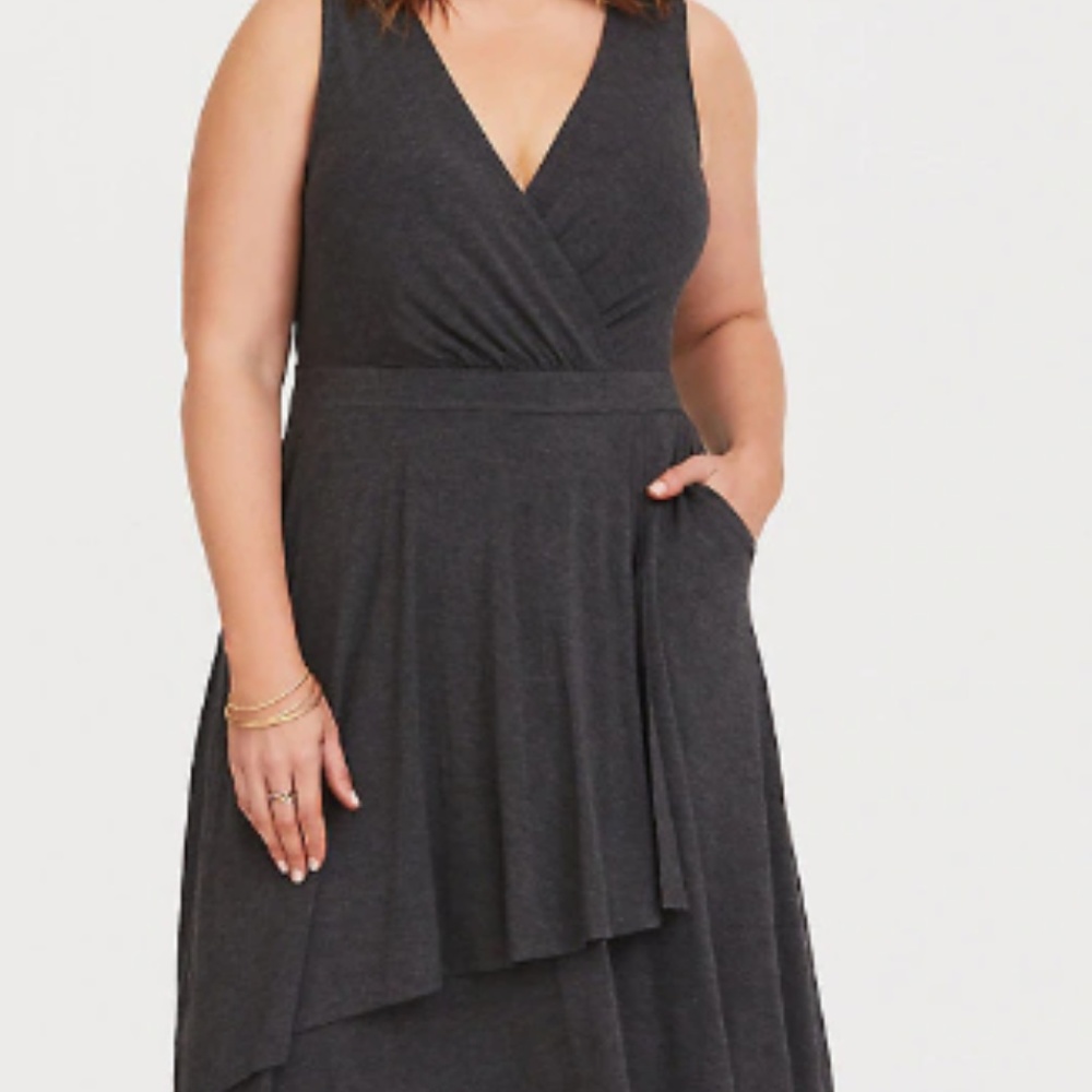 TORRID GREY SURPLICE JERSEY MINI DRESS - SIZE 0